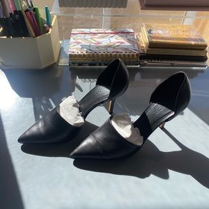 Vince point toe pumps